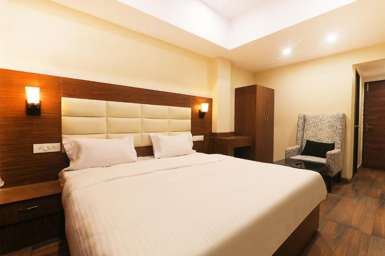 Fabhotel Blueark Лакхнау Экстерьер фото